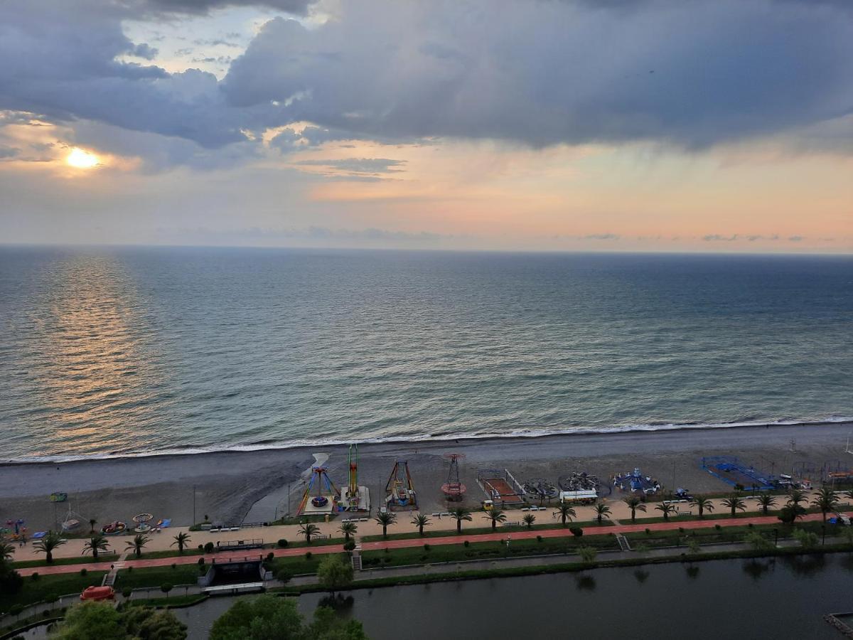The Best Beach Aparthotel Orbi City Batumi Eksteriør billede